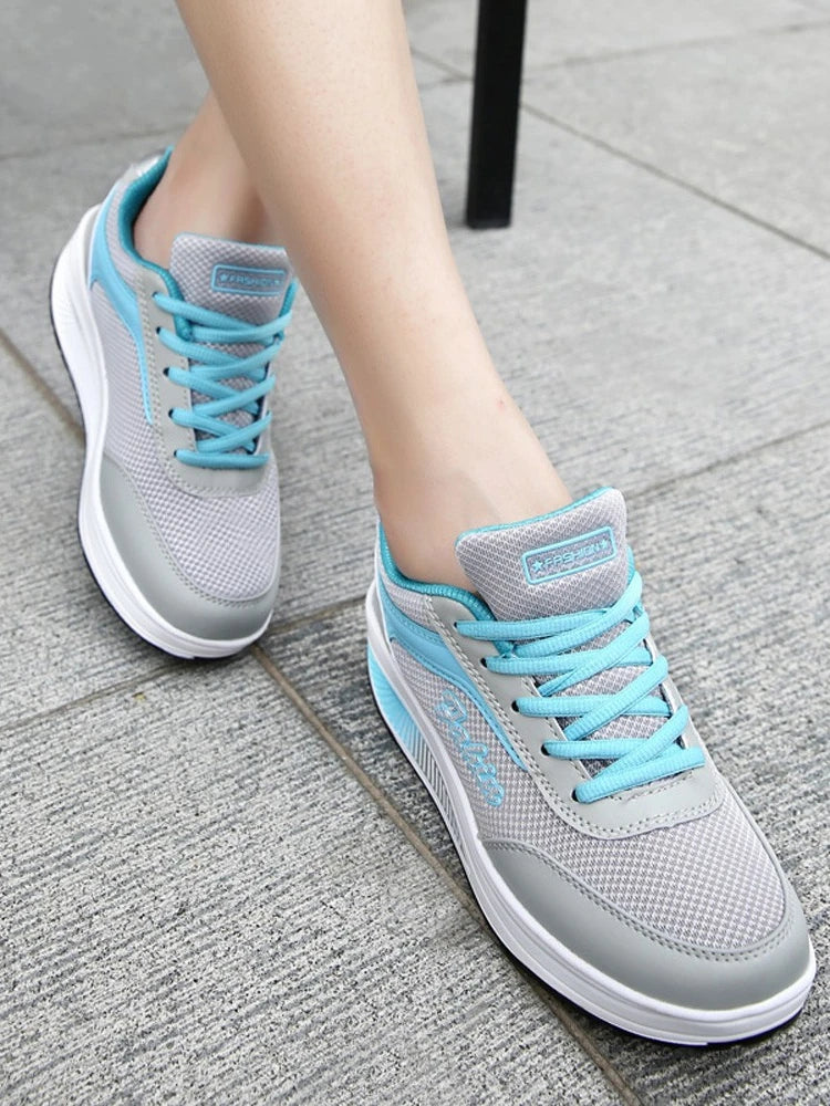 Women Sneakers Shoes Fashion Women Vulcanized Shoes High Quality Flats Shoes Women Walking platform Plus Size Zapatillas Mujer