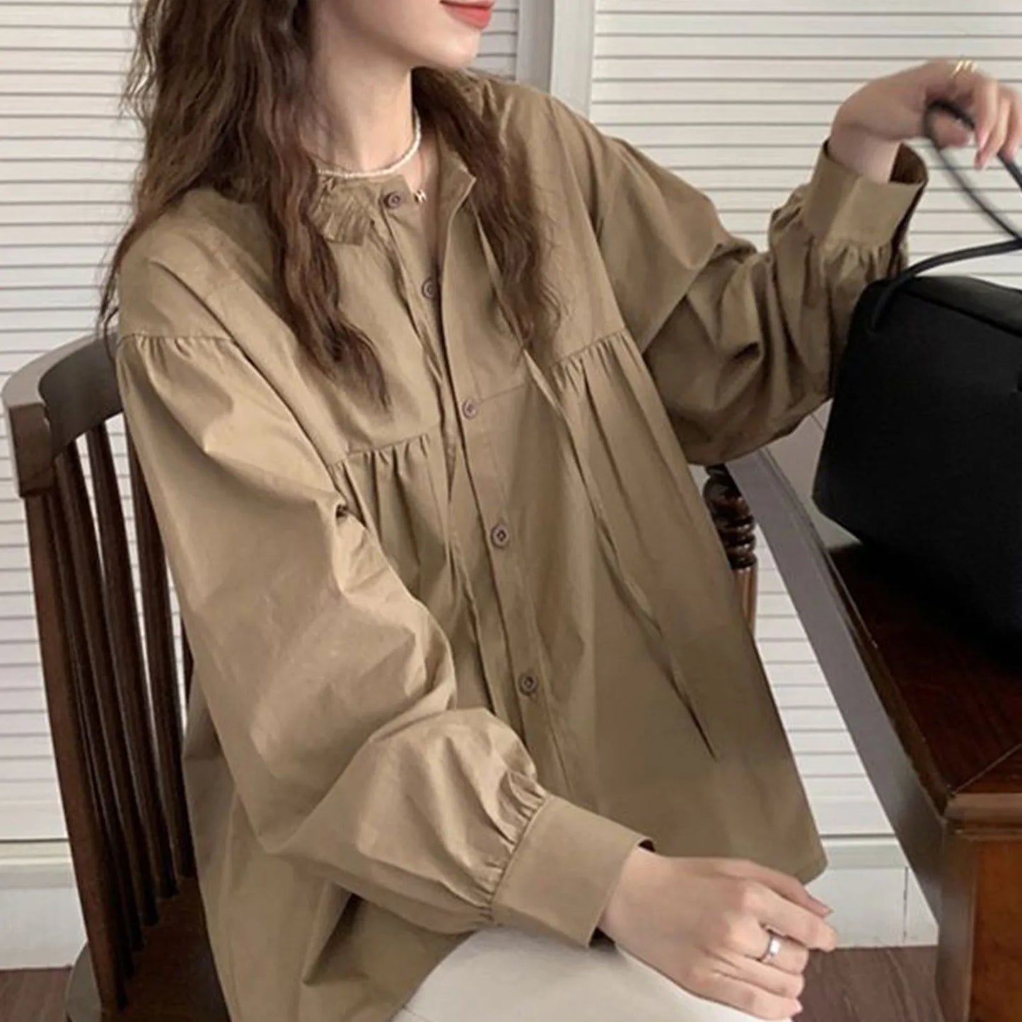 French Long Sleeved Shirt For Women With Retro Wood Ear Fungus Edge Collar Design Loose Shirt Elegant Fashion Thin Button Top