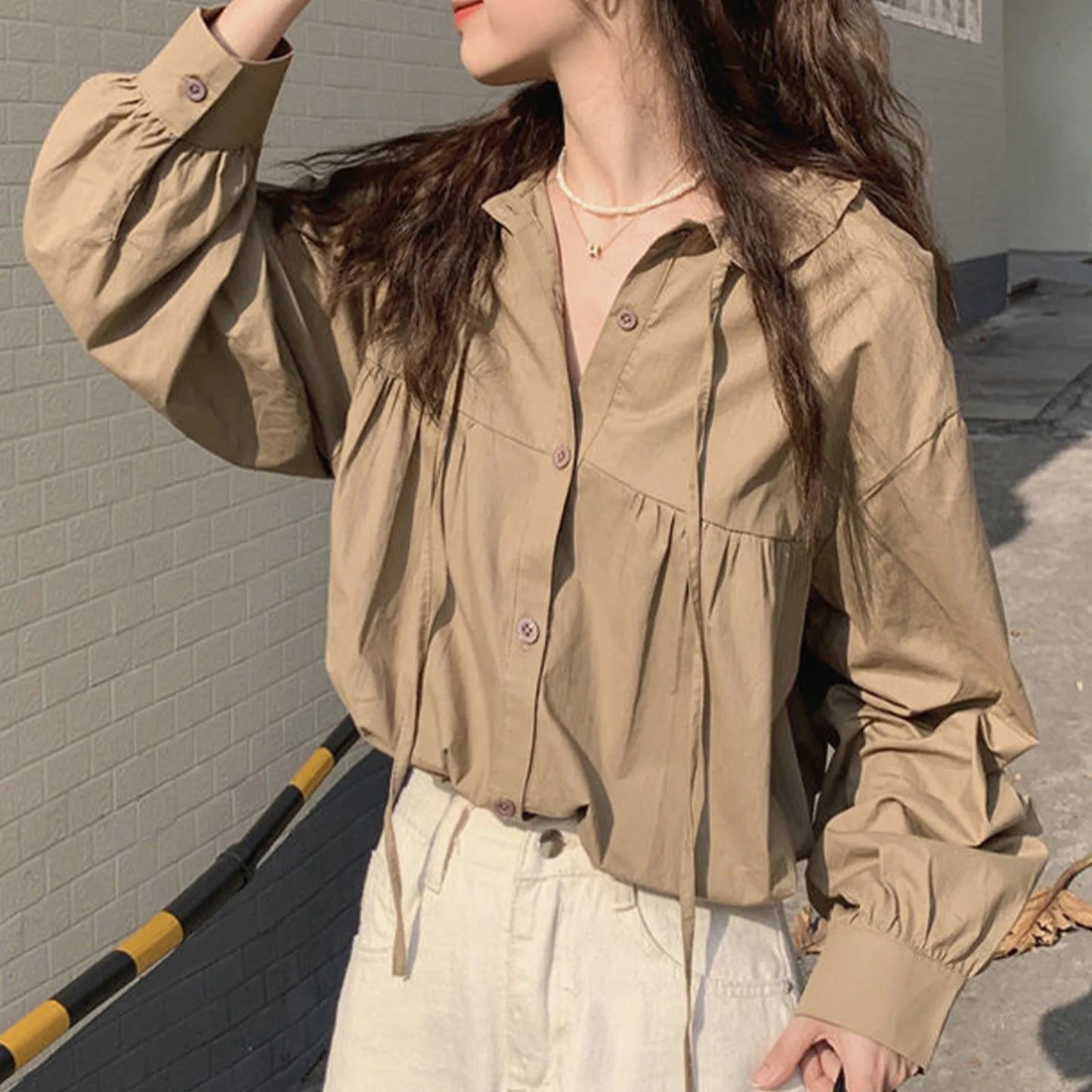 French Long Sleeved Shirt For Women With Retro Wood Ear Fungus Edge Collar Design Loose Shirt Elegant Fashion Thin Button Top